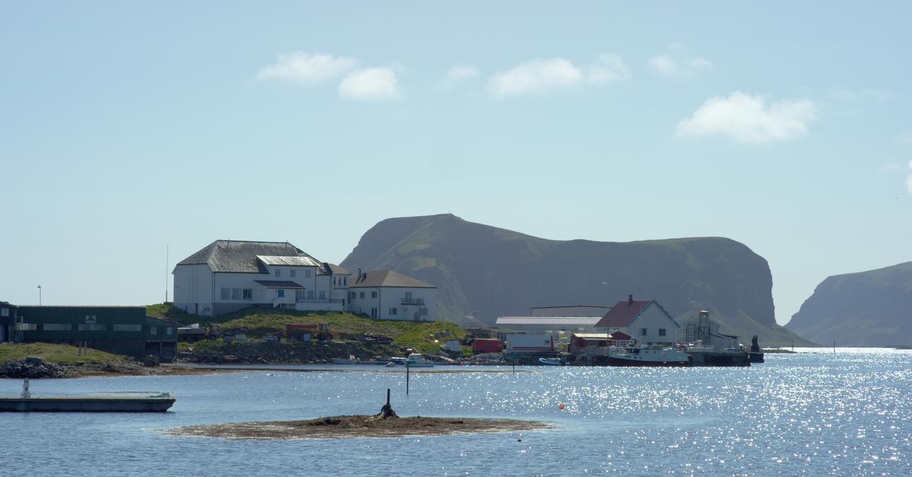 Fiskarheimen Havly, Rost Hotel Exterior photo